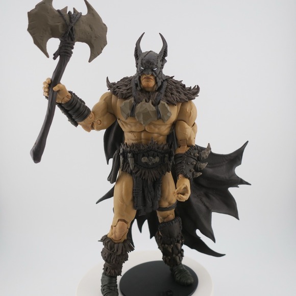 McFarlane DC Direct Page Punchers Batman Fighting The Frozen 2023 7" Figure - Picture 1 of 5